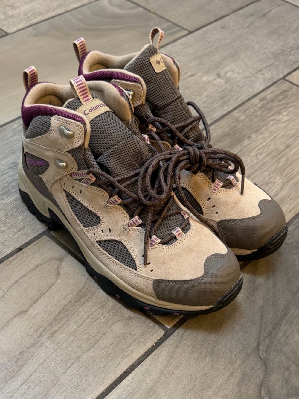 Colombia Hiking Boots